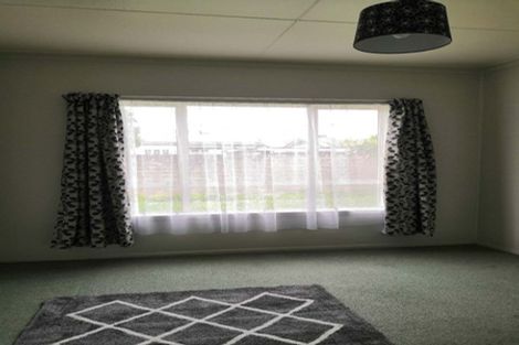 Photo of property in 33 Wairau Avenue, Avondale, Auckland, 1026