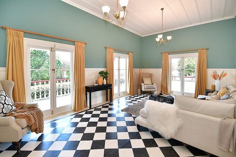 Photo of property in 14 Nelson Street, Helensville, 0800