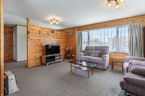 Photo of property in 6 Poutama Place, Tawhero, Whanganui, 4501