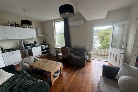 Photo of property in 111 Tasman Street, Mount Cook, Wellington, 6021