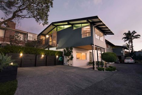 Photo of property in 1/22 School Road, Te Atatu South, Auckland, 0610