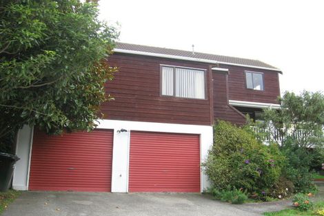 Photo of property in 5 Duval Grove, Tawa, Wellington, 5028