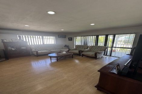 Photo of property in 68 Newington Road, Henderson, Auckland, 0612