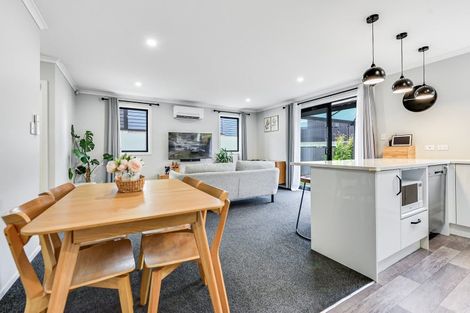 Photo of property in 2/64 Cabourne Drive, Glenview, Hamilton, 3206