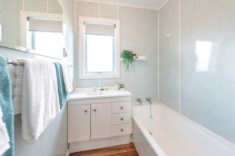 Photo of property in 115a Karaka Street, Castlecliff, Whanganui, 4501