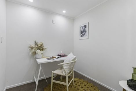 Photo of property in 73 Saffron Street, Birkdale, Auckland, 0626
