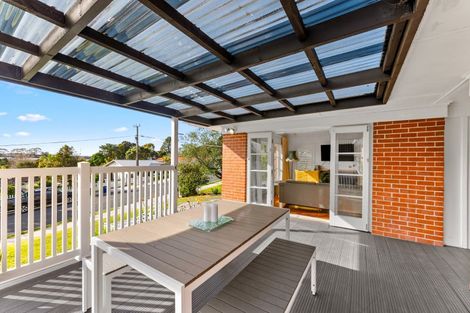 Photo of property in 39 Sherwood Avenue, Te Atatu South, Auckland, 0610