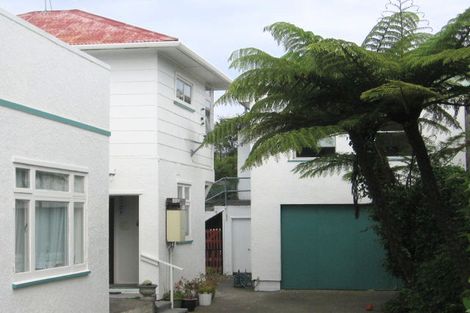Photo of property in 2 Seaview Terrace, Northland, Wellington, 6012