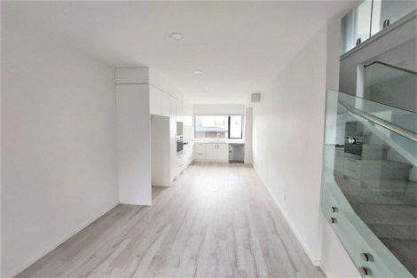 Photo of property in 132 Haverstock Road, Sandringham, Auckland, 1025