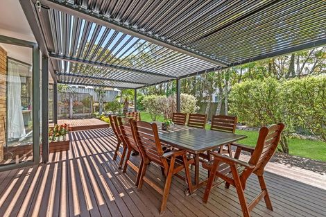 Photo of property in 17 Annalong Road, Dannemora, Auckland, 2016