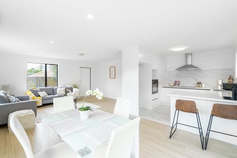 Photo of property in 14 Cade Place, Weymouth, Auckland, 2103