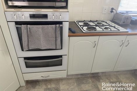 Photo of property in 72 Denny Hulme Drive, Mount Maunganui, 3116