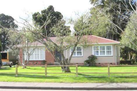 Photo of property in 48 Sutton Crescent, Papakura, 2110