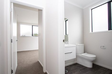 Photo of property in 2/45 Cook Street, Hamilton East, Hamilton, 3216