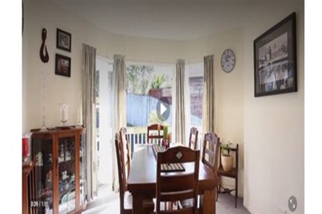Photo of property in 6 Cayman Place, Unsworth Heights, Auckland, 0632