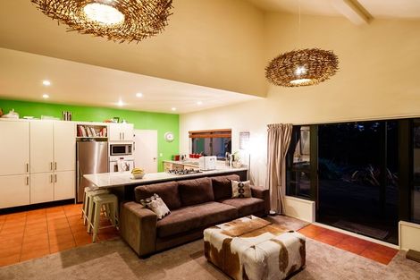 Photo of property in 92 Pacific Drive, Fitzherbert, Palmerston North, 4410