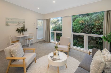 Photo of property in 5b Karachi Crescent, Khandallah, Wellington, 6035