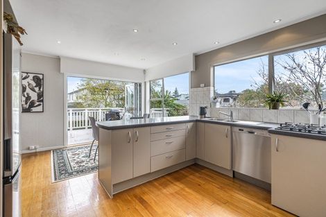Photo of property in 11 Gregory Place, Mount Roskill, Auckland, 1041