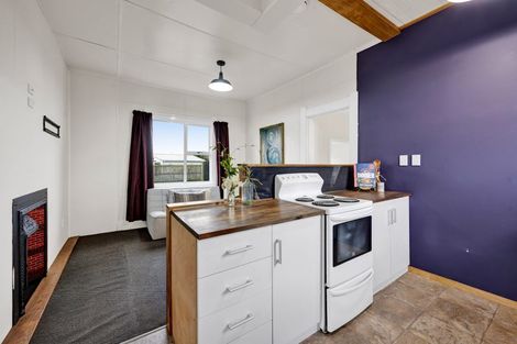 Photo of property in 81 Manawapou Road, Hawera, 4610