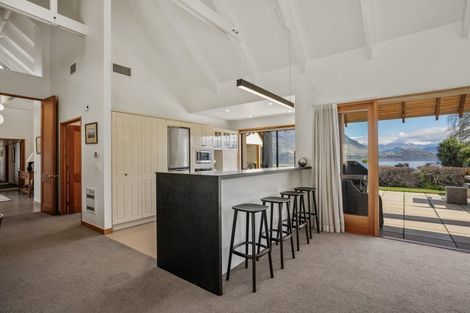 Photo of property in 186 Beacon Point Road, Wanaka, 9305