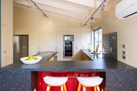 Photo of property in 14 Wellwood Terrace, Te Awanga, 4102