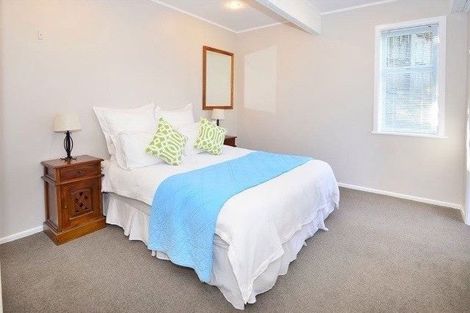 Photo of property in 17 Springtime Crescent, Stanmore Bay, Whangaparaoa, 0932