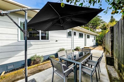 Photo of property in 11 Roto Street, Westown, New Plymouth, 4310