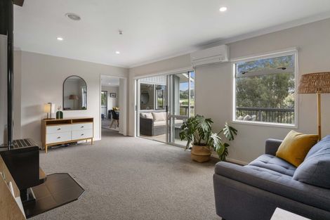 Photo of property in 140 Acacia Heights Drive, Acacia Bay, Taupo, 3385