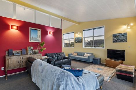 Photo of property in 4 Range Road, Swanson, Auckland, 0816