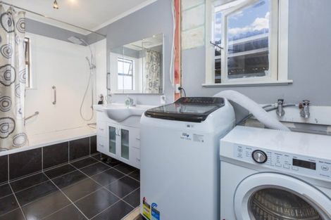 Photo of property in 16 Richard Grove, Stokes Valley, Lower Hutt, 5019