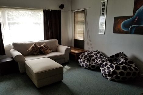 Photo of property in 1095 Coatesville-riverhead Highway, Riverhead, 0820