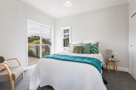 Photo of property in 78 Bayview Road, Paremata, Porirua, 5024