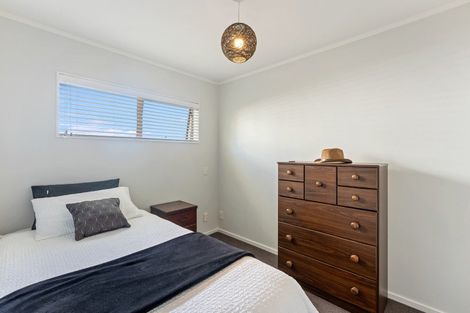 Photo of property in 103 Winara Avenue, Waikanae, 5036