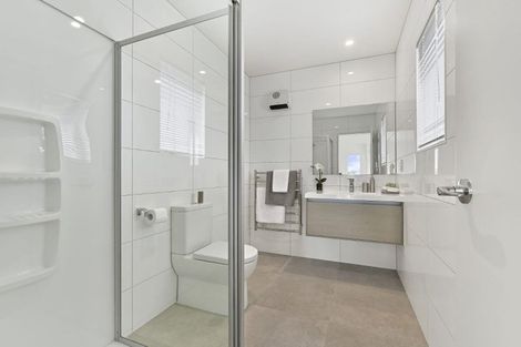 Photo of property in 7 Pepene Avenue, Takanini, 2112