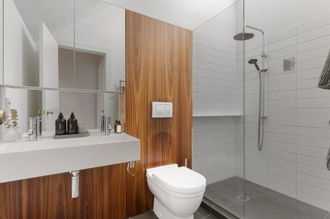 Photo of property in 34 Edgars Road, Westmere, Auckland, 1022