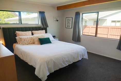 Photo of property in 5 Sequoia Place, Pukete, Hamilton, 3200