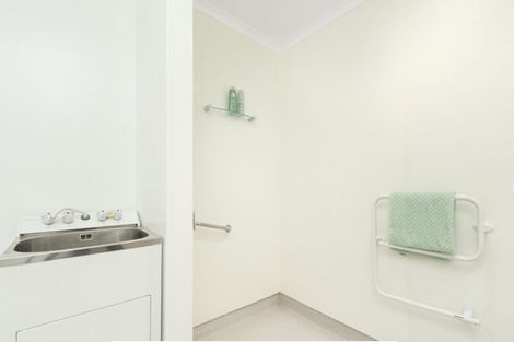 Photo of property in 8d Heath Street, Mount Maunganui, 3116