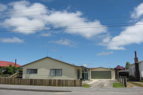 Photo of property in 16 Derby Street, Westport, 7825