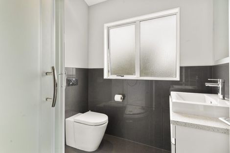 Photo of property in 19 Patons Road, Howick, Auckland, 2014