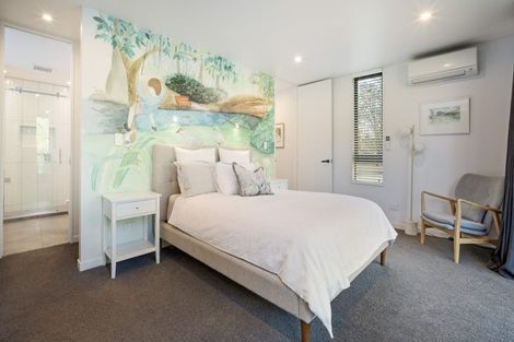 Photo of property in 11 Girvan Street, Fendalton, Christchurch, 8041