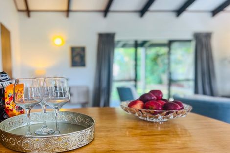 Photo of property in 24 Island View Terrace, Waikanae Beach, Waikanae, 5036