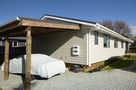 Photo of property in 22a Melba Street, Beach Haven, Auckland, 0626