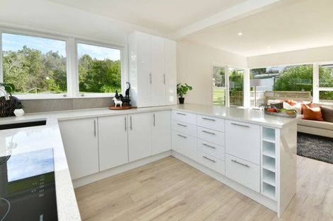 Photo of property in 2/5 Margaret Place, Milford, Auckland, 0620