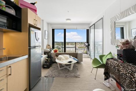 Photo of property in Twin Towers, 809/17 Putney Way, Manukau, Auckland, 2104