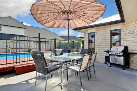 Photo of property in 15 Mosslea Court, Rototuna North, Hamilton, 3210