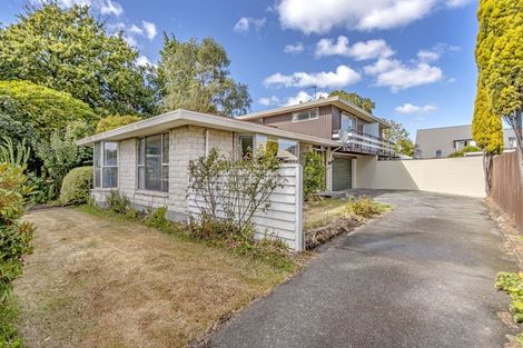 Photo of property in 2/427 Memorial Avenue, Burnside, Christchurch, 8053