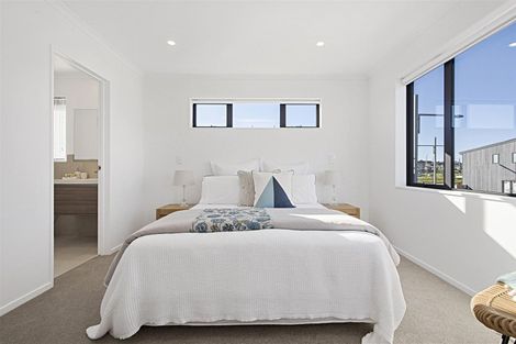 Photo of property in 22 Haddington Drive, Flat Bush, Auckland, 2019