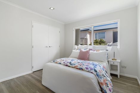 Photo of property in 2/55 Verran Road, Birkenhead, Auckland, 0626