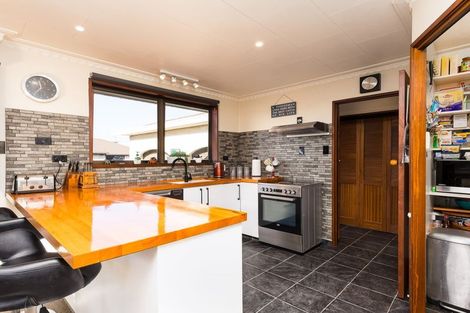 Photo of property in 10 Price Street, Waimate, 7924