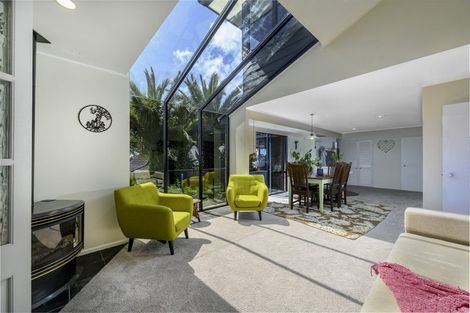 Photo of property in 11d Redwood Crescent, Hurdon, New Plymouth, 4310